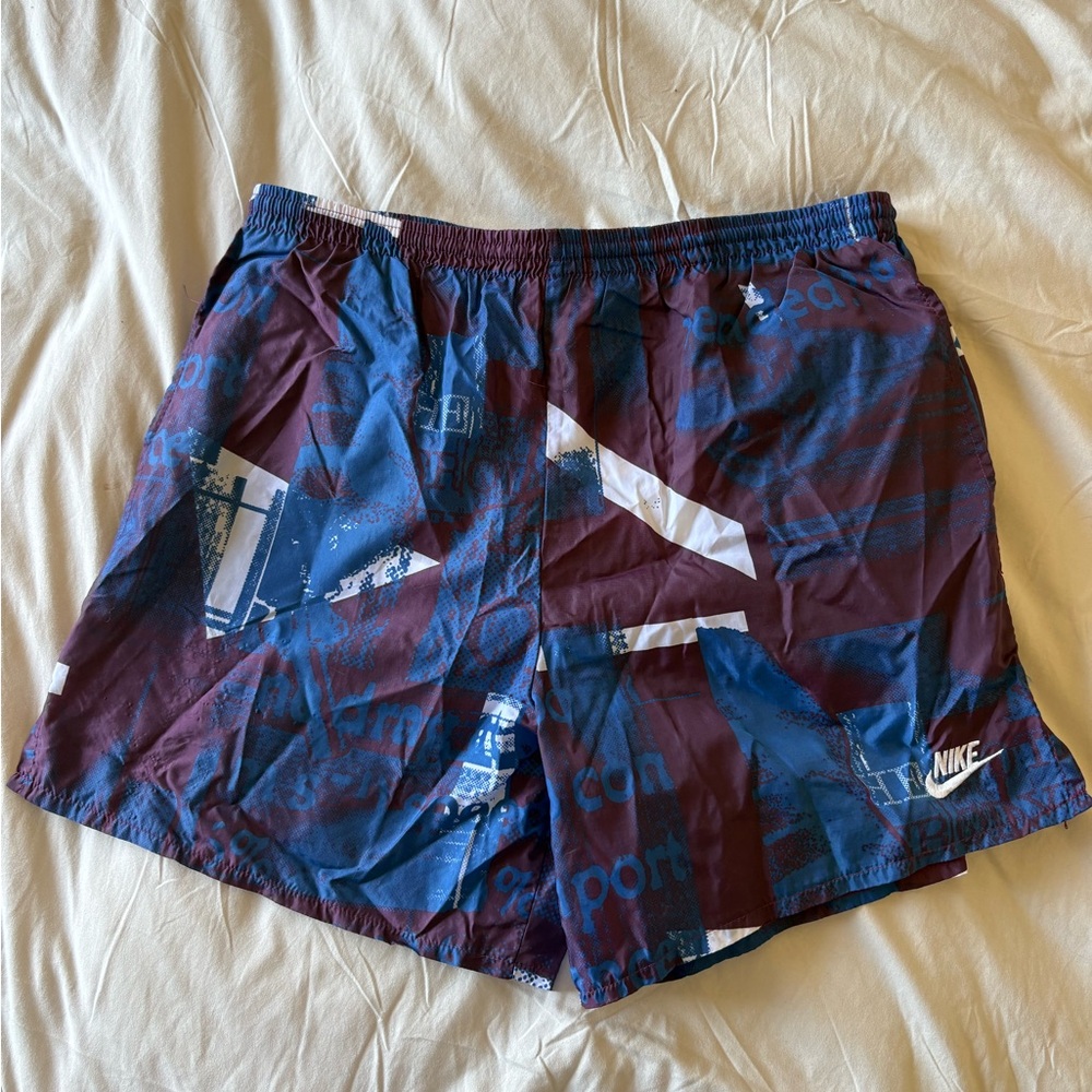 Nike Men's Blue and Burgundy Shorts